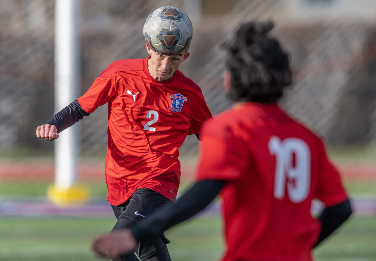 Boys soccer Aardema’s late goal seals region title for Ogden in